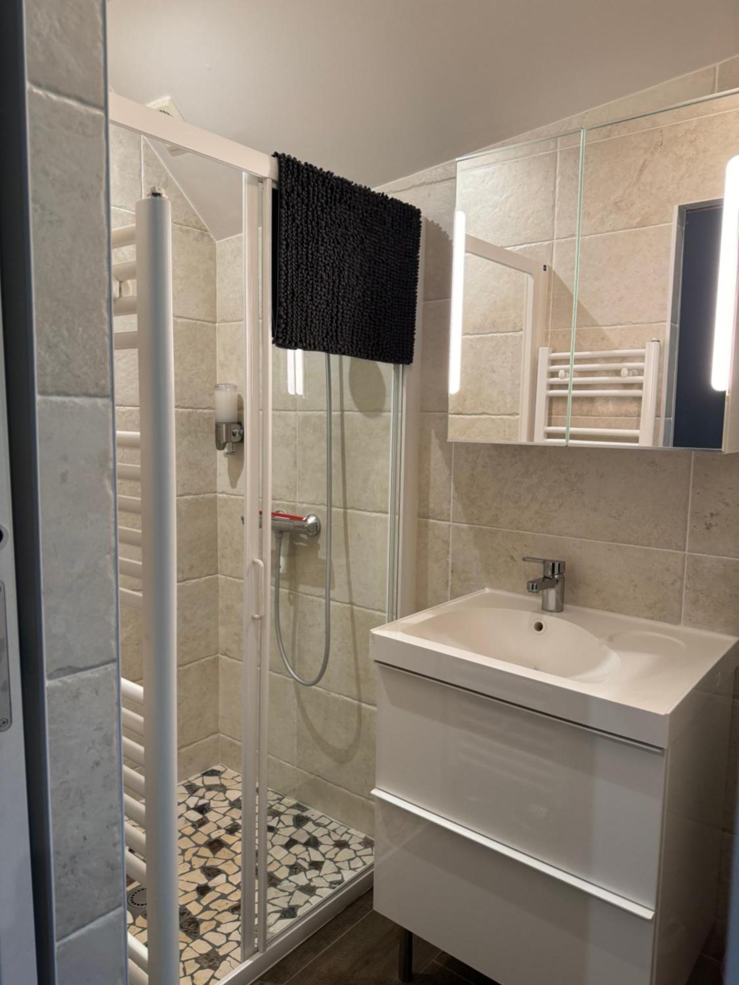 Chambre Avec Acces Jacuzzi Plombieres-les-Dijon Exterior foto